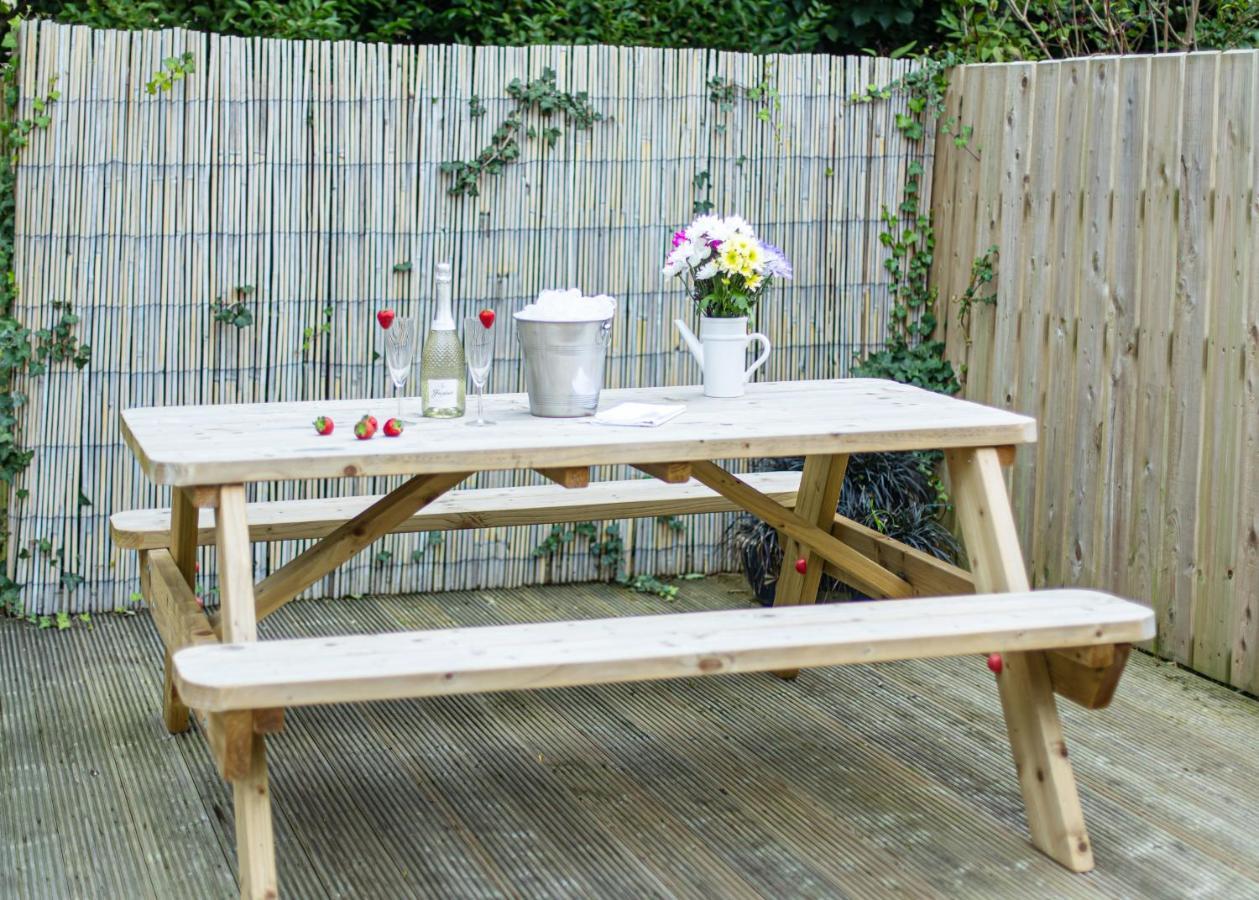 Entire Family Home , Large Rear Garden And Free Parking Belfast Exterior photo